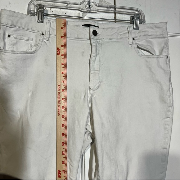 Ann Taylor Skinny Ankle Curvy Fit White Jeans Size 18 - Picture 3 of 9